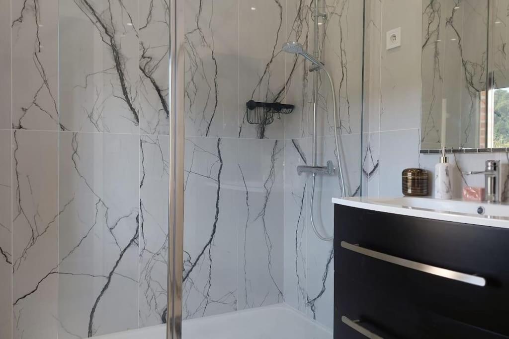 Maison Avec Jardin Онфлер Екстер'єр фото